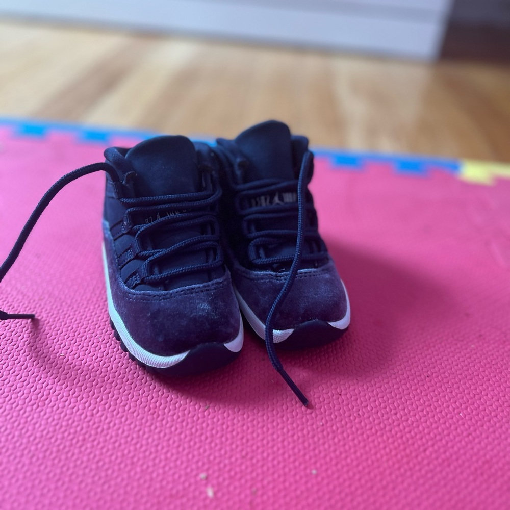 Jordan 11 retro - Picture 3 of 6